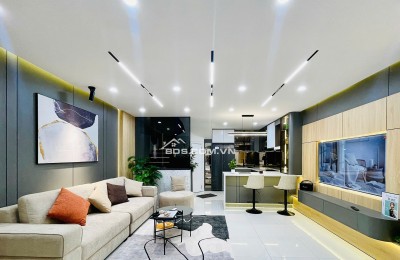 Nhà Mới 5 Tầng Full NT Xịn, HXH Thông Khu VIP Đoàn Thị Điểm DTSD 200m2 Sàn. Chỉ 13.6 tỷ TL